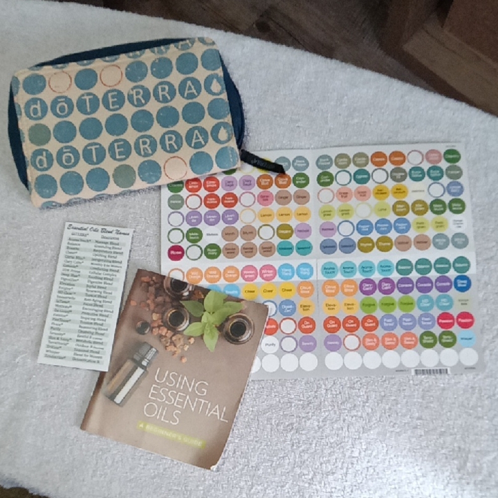 🌻doTerra Zippered Bag
